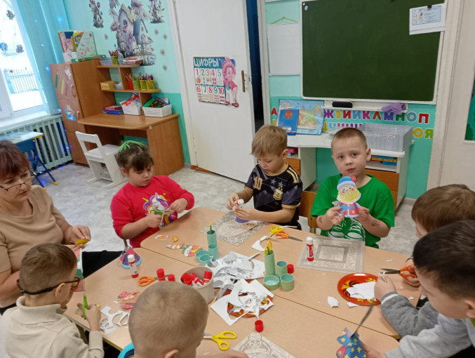 «Сошел на землю новый год» «Сошел на землю новый год».
